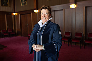 Trouwambtenaar Jet van Baast - van Oirschot