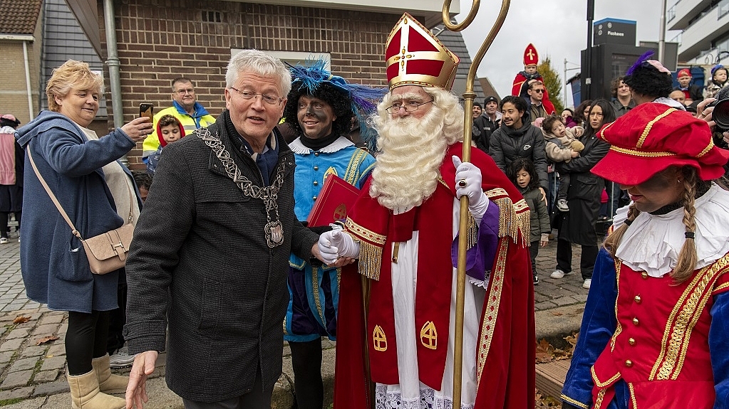 Ontvangst Sinterklaas in de Piushaven