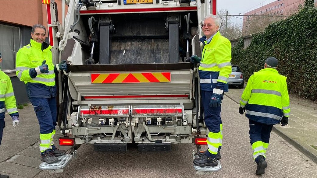 Burgemeester op de BAT wagen