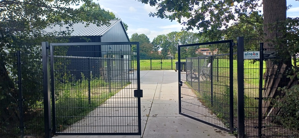 De opvanglocatie aan de Lovense Kanaaldijk