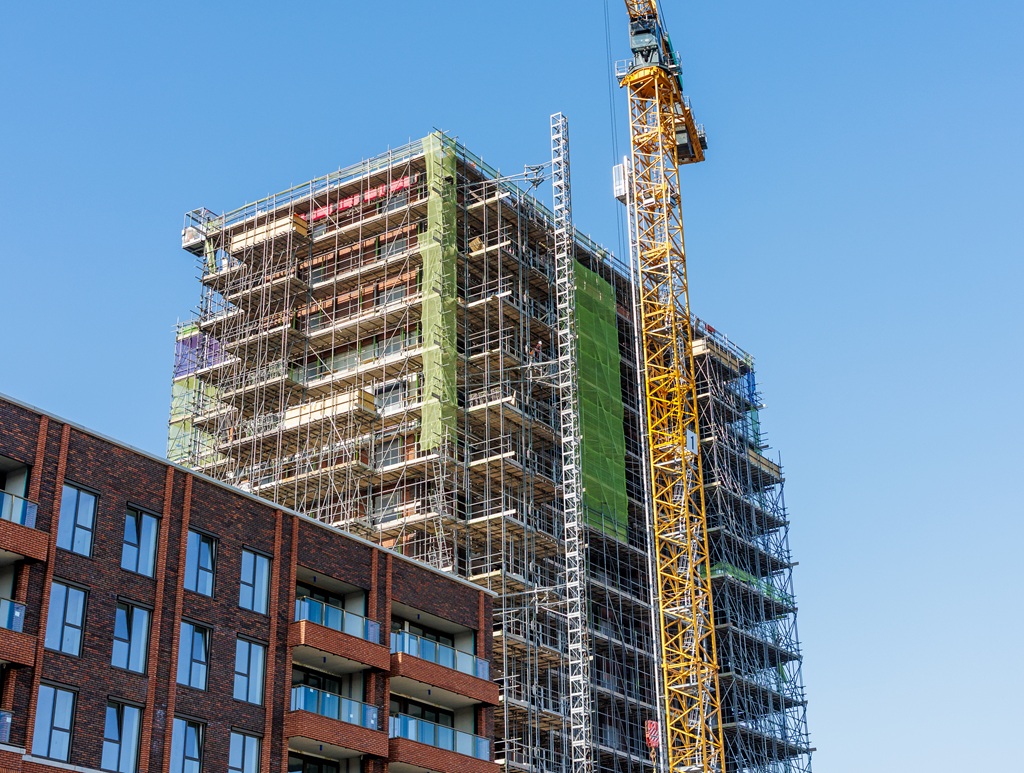 Appartementencomplex in de steigers