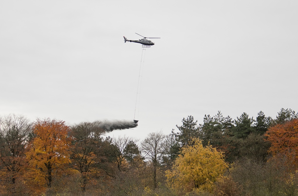 Natuurherstel met helikopter boven Stadsbos013