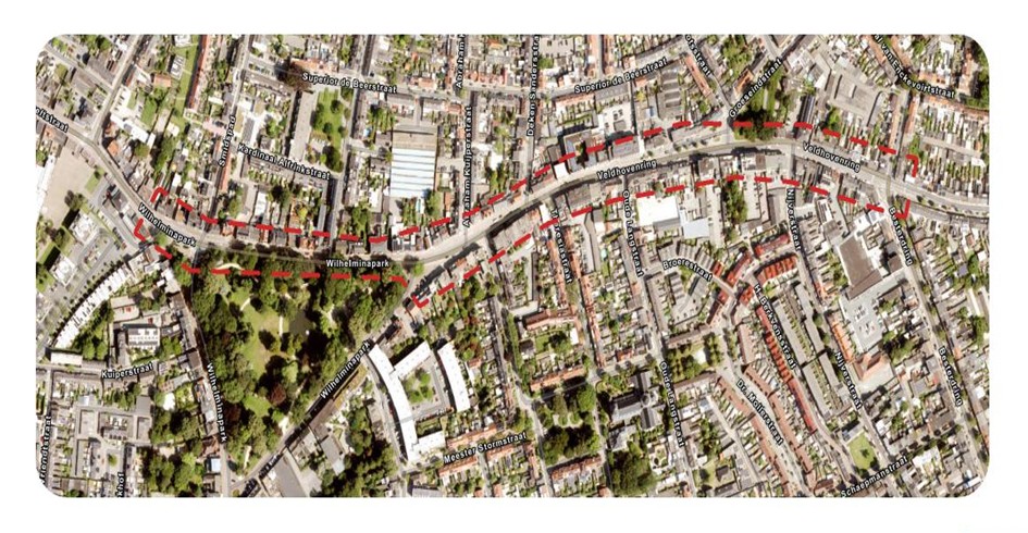 Luchtfoto Veldhovenring en Wilhelminapark met in rode lijnen het projectgebied